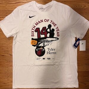 Nike MIAMI HEAT TYLER HERRO 2022 NBA SIXTH MAN OF THE YEAR TEE Size X-large NWT